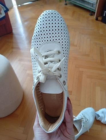 Flat shoes: Zenske patike,koza - Materijal: mekana koža sa perforacijama po celom — 8