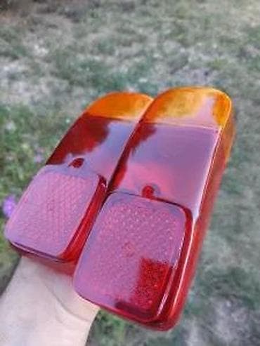 NOVO STAKLA PLASTIKE STOP SVETLA ZA FICU ZASTAVA 750 | Cena za par — 5