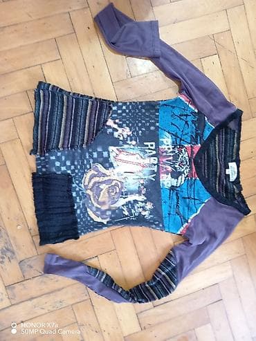 turska obuca perla: Ženska majica dugih rukava, veličina M. Model sa V-izrezom i patchwork — 3