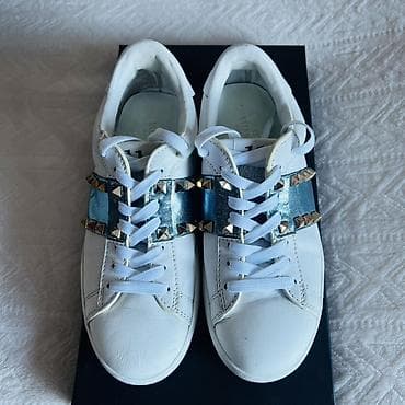 zenske cipele 35 broj: Valentino Garavani Rockstud patike - Model: Valentino Garavani — 2