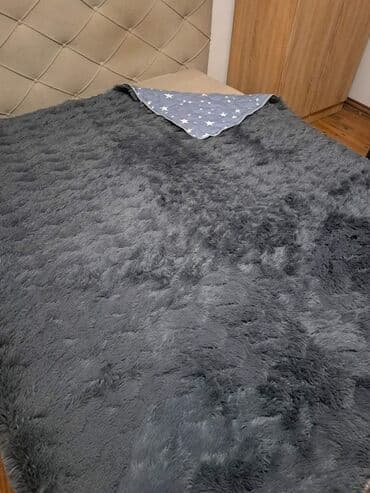 🩵Čupavi prekrivači🩵 🩵Dimenzije-200*200 🩵Materijal-poliester 🩵Cena-3500