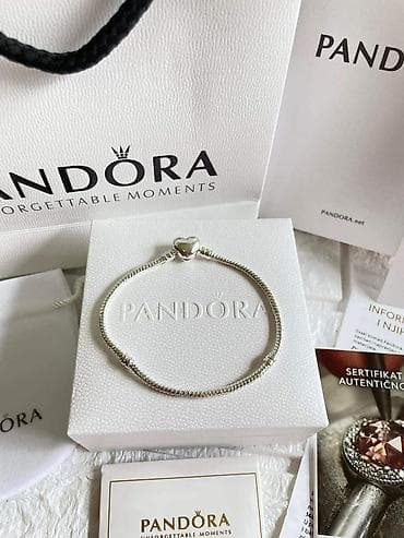 04. Pandora narukvica Vel:21cm Cena:2100din (Samo narukvica bez
