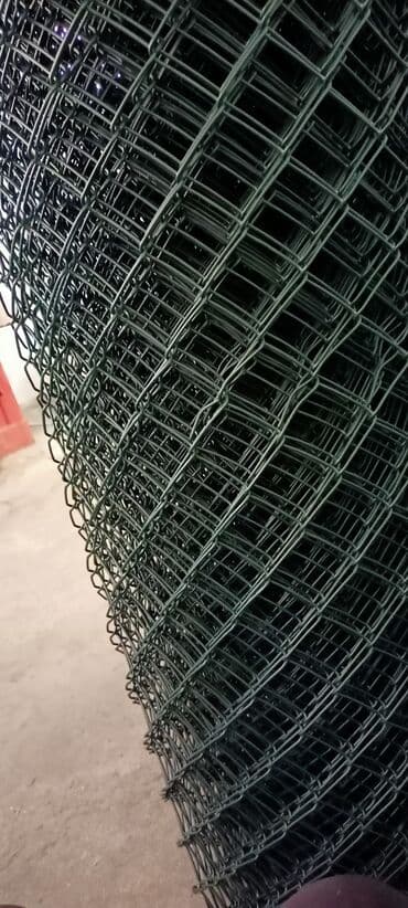 Baštenska dekoracija: Plastificirana mrezavestacka trava,stubovi,spaneri,zatezna zica — 1