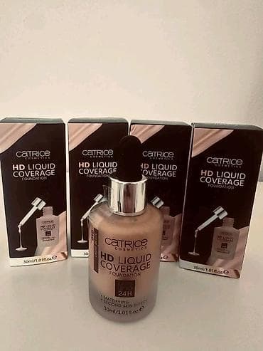 Šminka: **Catrice HD Liquid Coverage Foundation 30 ml – nijansa 010 Light — 1
