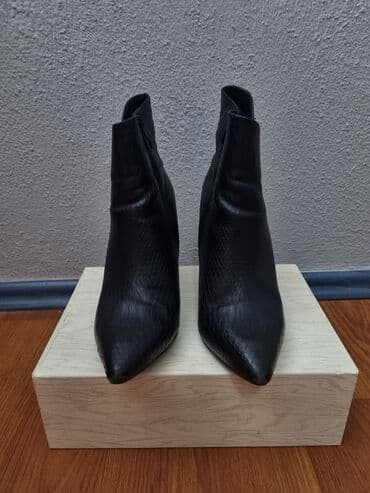 air max command black: Gležnjače, 39 — 3