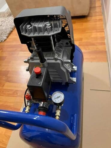 parkside kompresor: Ovaj plavi kompresor za vazduh je opremljen motorom i rezervoarom — 5