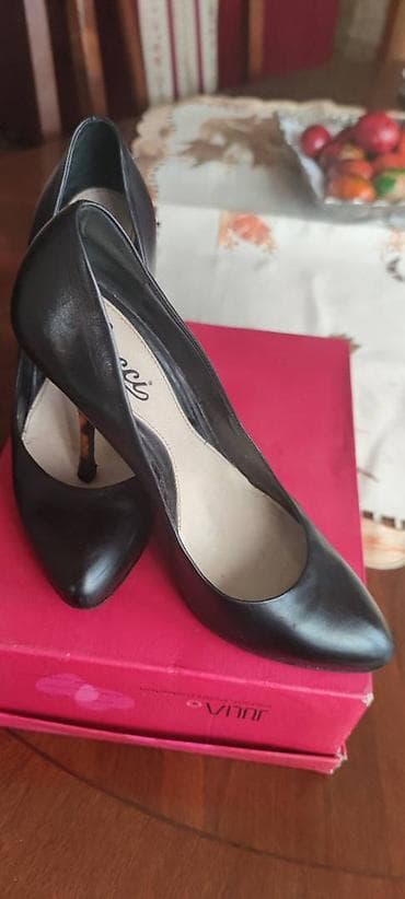 mali ranac: GUCCI . cipele. Prelepe-Gucci cipele kozne spolja i — 1