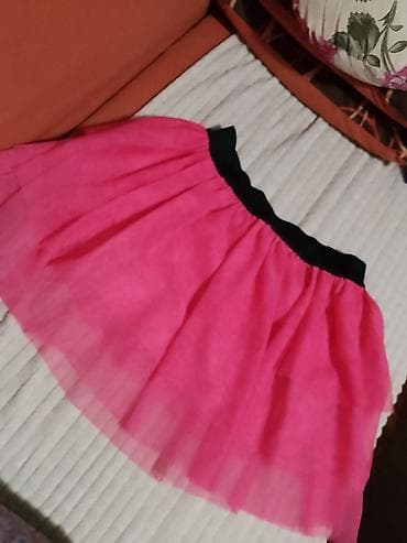 Kancelarijski nameštaj: - Terranova suknja, veličina XS - Model: mini tutu/šifon suknja sa — 1