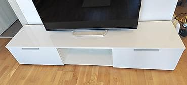 Na prodaju TV komoda sa dve fioke i prostorom u sredini sa policom u — 3