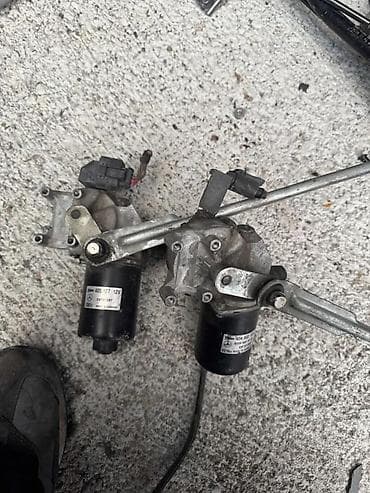mercedes c klasa: MOTOR PREDNJEG BRISACA MERCEDES A KLASA W168 | Cena je za komad — 1