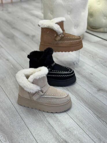 Women's Sneakers and athletic shoes: High boots — 1