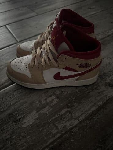 mokasine od prevrnute koze: Nike, 36.5, color - Beige — 4