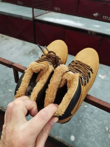 High boots: High boots, 41 — 4