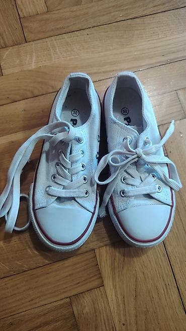 aksice patike: Patike 30vel ocuvane — 2