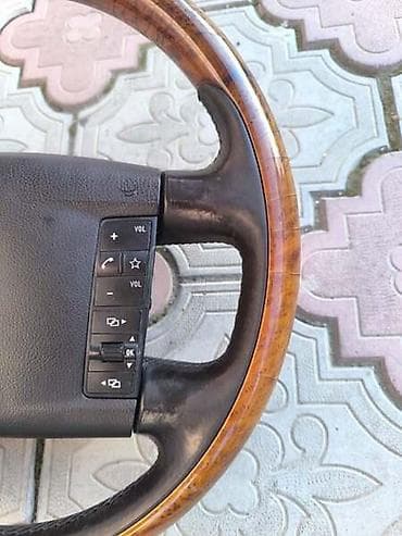 MAHAGONI VOLAN ZA VOLKSWAGEN TOUAREG OD 2003. DO 2010. GOD. |