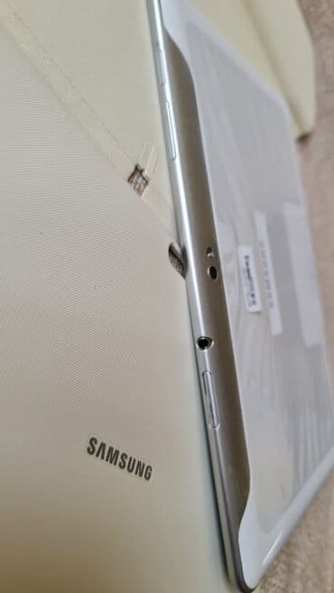 tablet: Tablet.samsung sa.maskom kao novsve radi 4000 dinara — 7