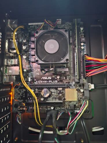 bosch aparat za kafu na kapsule: Lenovo desktop računar u tamnosivoj boji, opremljen Intel procesorom i — 6