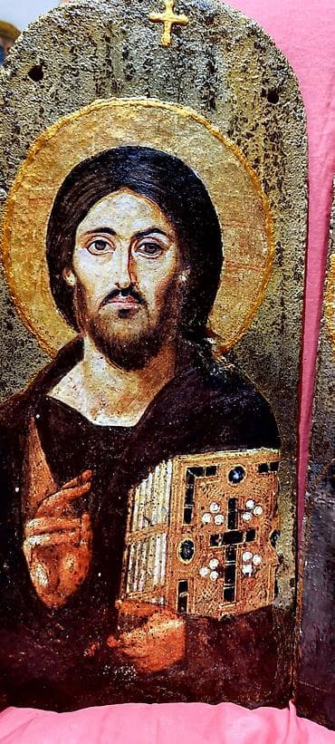 Stilski dekor: Ručno rađene pravoslavne ikone na biber crepu starom 100 godina.Tako — 2