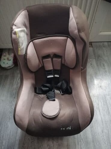 Stolica za auto.Kao nova. Ima kaiševi potrebni za vezivanje