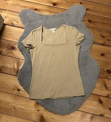 helly hansen majice: Ženska majica sa kvadratnim izrezom – H&M
Nova, veličina je S — 2