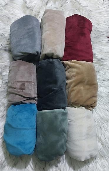 Navlake za stolice Paket sadrži 6 komada Materijal-pliš