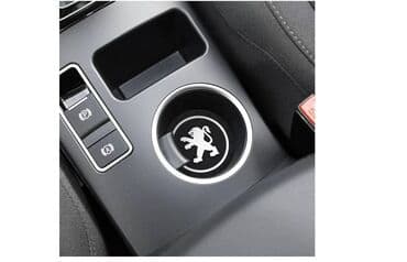 adapter za auto upaljač sa 220v na 12v: Neklizajuća podloga držača za čaše - PEUGEOT Neklizajuća podloga — 8