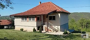 Kuća sa imanjem i pomoćnim objektima – grejanje na drva dva nivoa - — 6