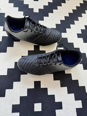 Sport i razonoda: Kipsta kopačke za fudbal, malo korišćene, broj 42 - Model: Kipsta — 3