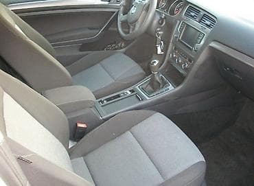 Na Prodaju Golf - 7 - TDI - 1.6 - godiste 500 km Orginal.Uvezen 2024 - — 4