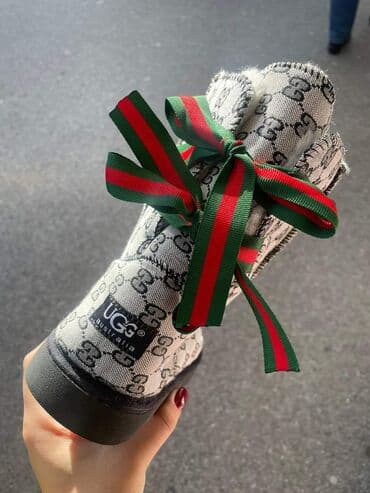 RASPRODAJA
Cena 3500 din
Brojevi 36-41 ne od svih modela