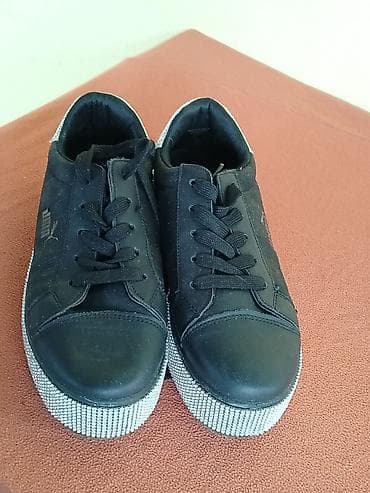 svecane suknje za punije: Zenske patike Puma cabin37-500 din Ocuvane Broj 37 Gaziste 23,5 — 4