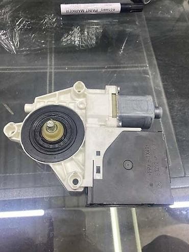auto prikolice subotica: MOTORIC PODIZACA STAKLA ZA VOLKSWAGEN TIGUAN - 5N09597B | Prednji — 3