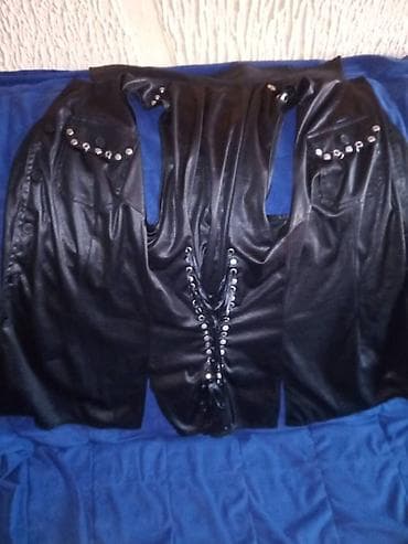 Na prodaju košulja korset, veličina od S do L, zbog pertlanja na