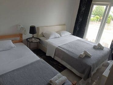 Donji delovi trenerke: 1 soba — 1