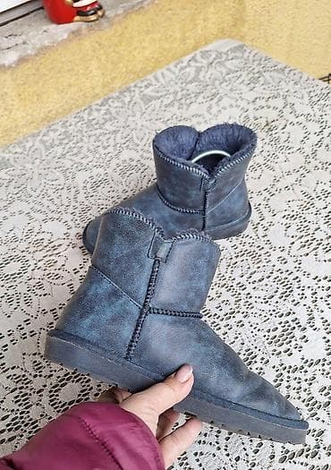 kožne starke converse: Tople čizme „šunjalice“, broj 37 - Unutrašnje gazište: 23,5 cm - — 4