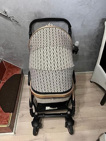 traktori igracke za decu: Praktična i stabilna kolica pogodna za svakodnevne šetnje, od rođenja — 3