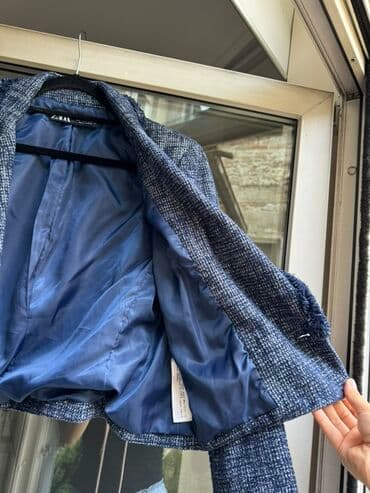Rolke: Ženski kraći blejzer – Zara - Brend: Zara Woman (etiketa vidljiva na — 4