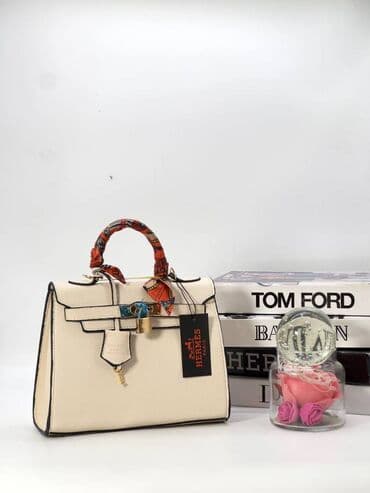 Travel suitcases and bags: Tasne 
pk — 11