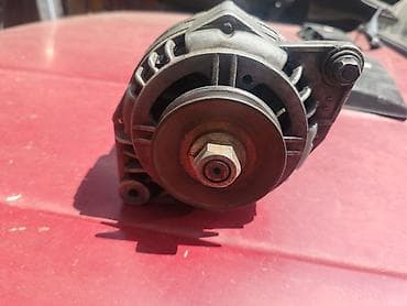 Alternator Lada 21214 i Niva -14V 80A. Polovno, ocuvano. Skinuto sa na lalafo.rs Alternator Lada 21214 i Niva -14V 80A. Polovno, ocuvano. Skinuto sa