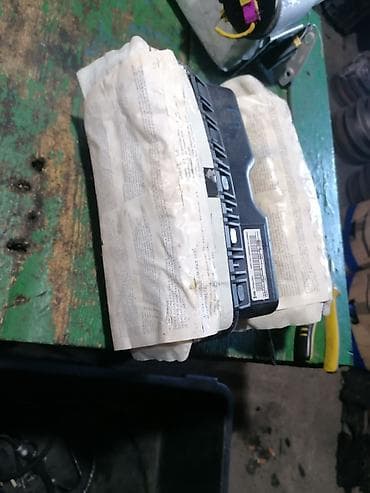 kosti i sve: Airbag set – Fiat Grande Punto Opis: - Originalni airbagovi za volan — 2