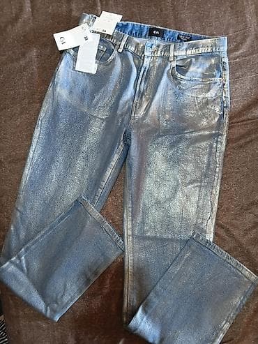 top: Muški lot garderobe koji se sastoji od tri komada: - **C&A — 2