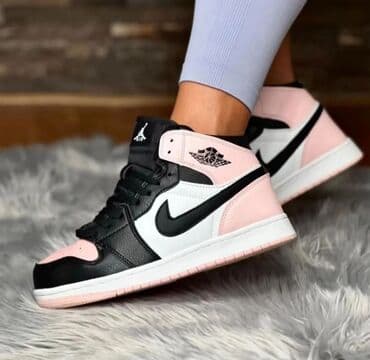 replay is more patike: Jordan air 1 duboke jordanke

Novo
Brojevi 36 do 40 — 11