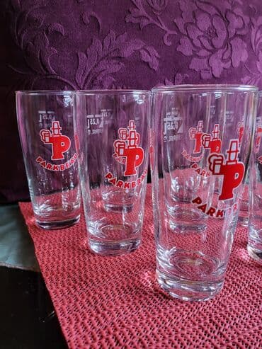 metalac solje za kafu cene: Case nove za pivo Parkbrau iz 80ih. Case komada 9 u ceni. Cena — 3