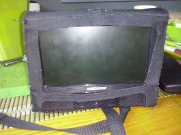 mobilna klima za auto: DVD za auto Medion Čita DVD, flešku, memorijsku karticu. Uz njega ide — 5