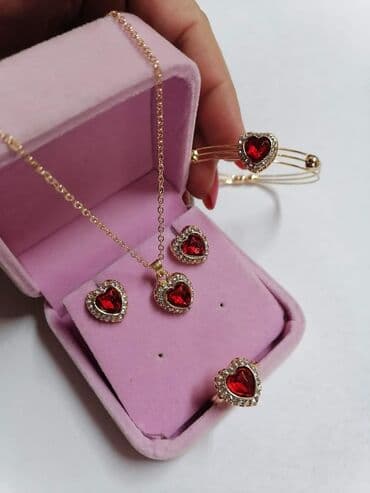 Set nakita
Prsten podesiv
Cena:1600din na lalafo.rs Set nakita
Prsten podesiv
Cena:1600din