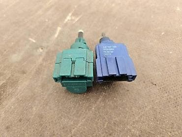 SENZOR ZA VOLKSWAGEN OSTALO - 1J0927189 na lalafo.rs SENZOR ZA VOLKSWAGEN OSTALO - 1J0927189