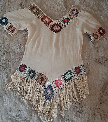lepe bluze: Bež boho tunika za plažu ukrašena je šarenim heklanim motivima i — 1