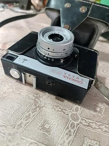 prednja kamera za auto: Vintage analogni fotoaparat Smena 8M (LOMO) sa originalnom futrolom i — 2