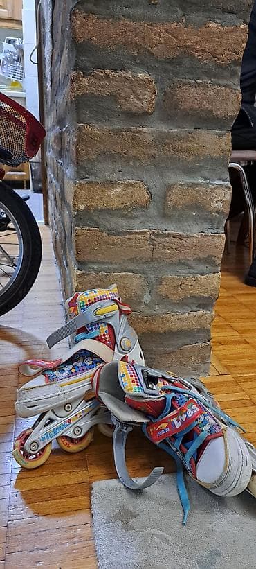 Prodajem dečije rolere u dobrom stanju. Roleri su podesive veličine — 7