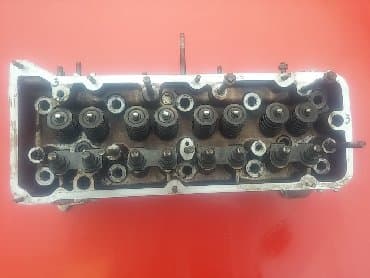 poklopac glave motora: Glava motora Lada 2105,2107 Riva motor 1300 cm3 broj 3. Skinuto sa — 8